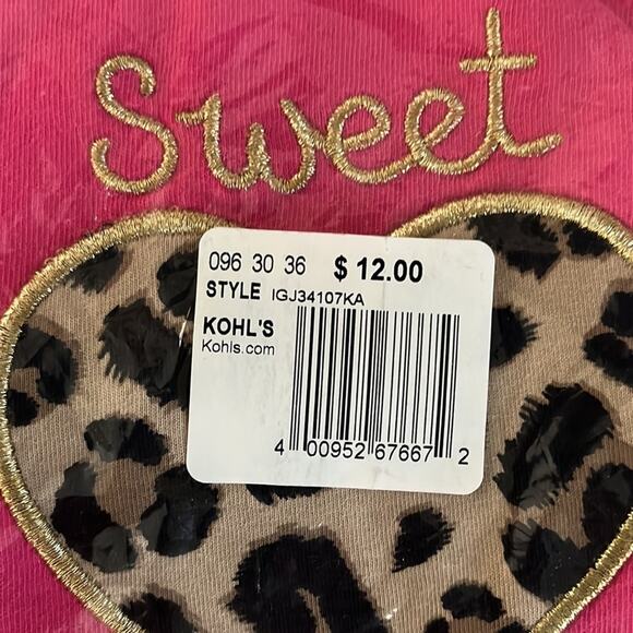 Girls 12 month short sleeve shirt 👚 Sweet Cheetah 🐆 Heart ♥️ - Picture 3 of 4